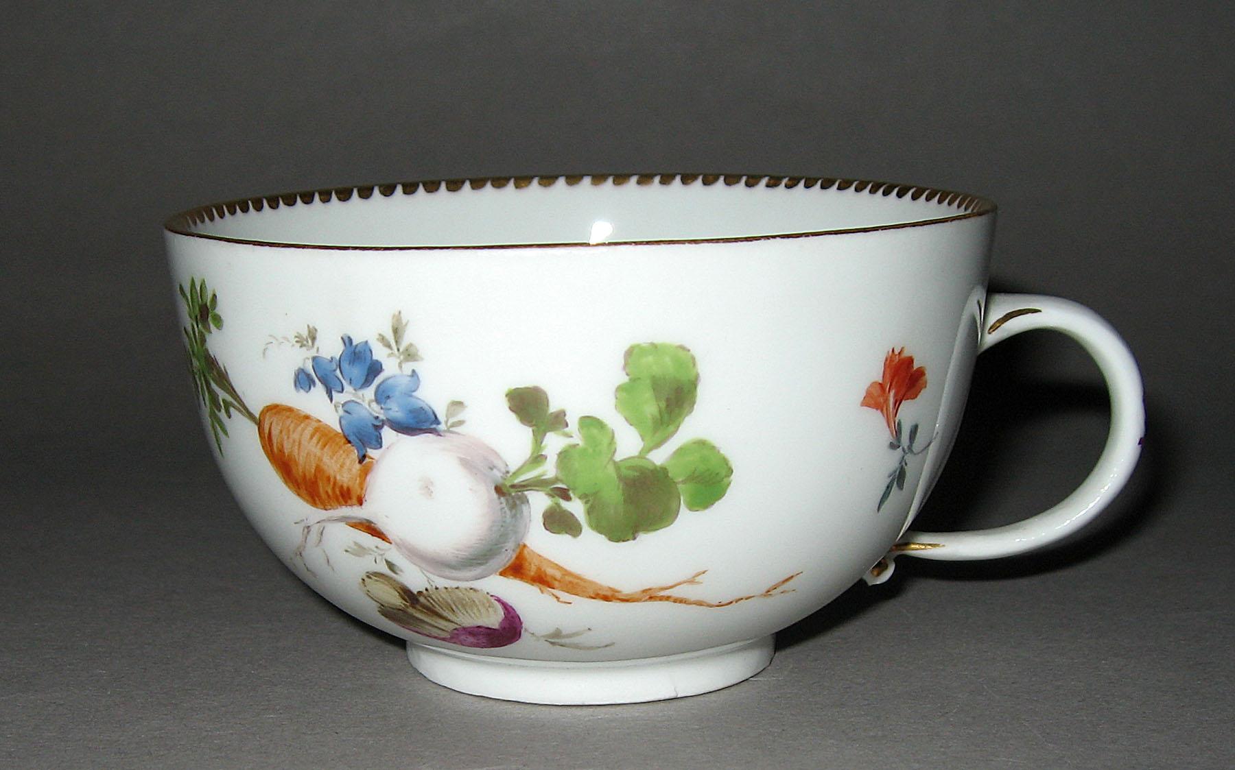 2001.0003.006.010 Teacup