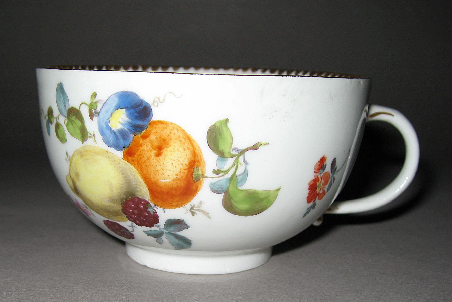 2001.0003.006.020 Teacup