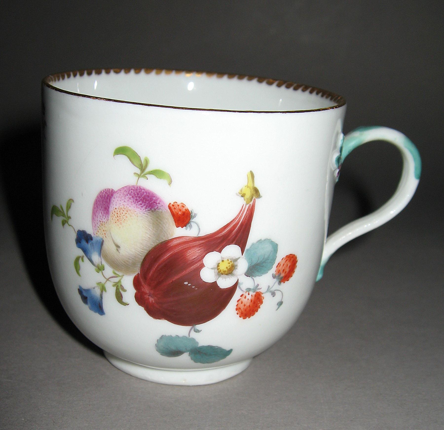 2001.0003.006.022 Coffee cup