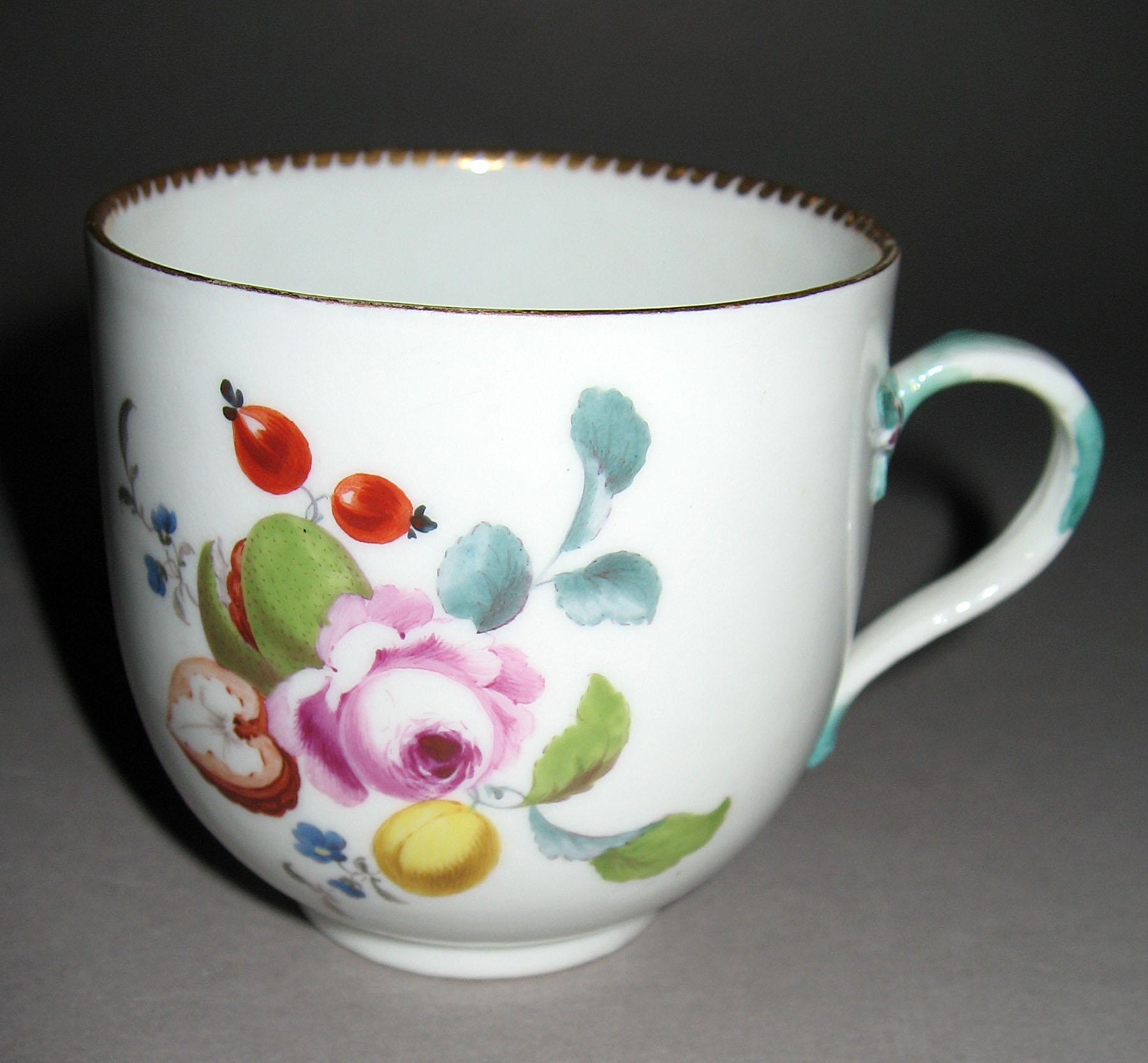 2001.0003.006.023 Coffee cup