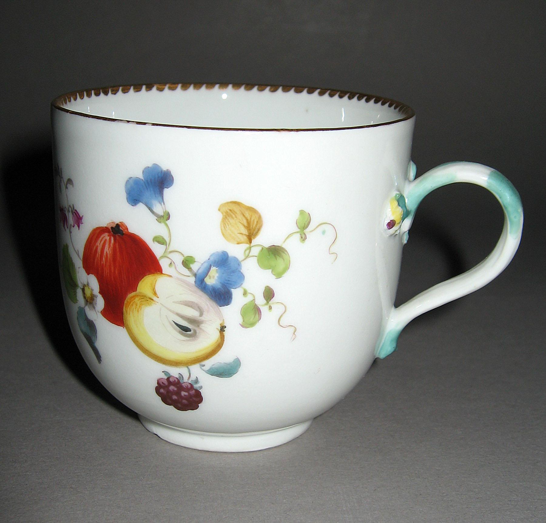 2001.0003.006.024 Coffee cup