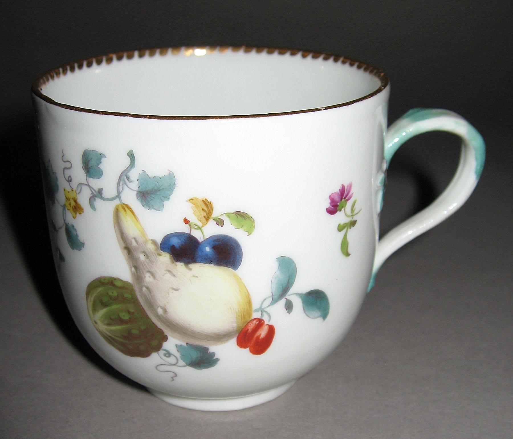 2001.0003.006.025 Coffee cup
