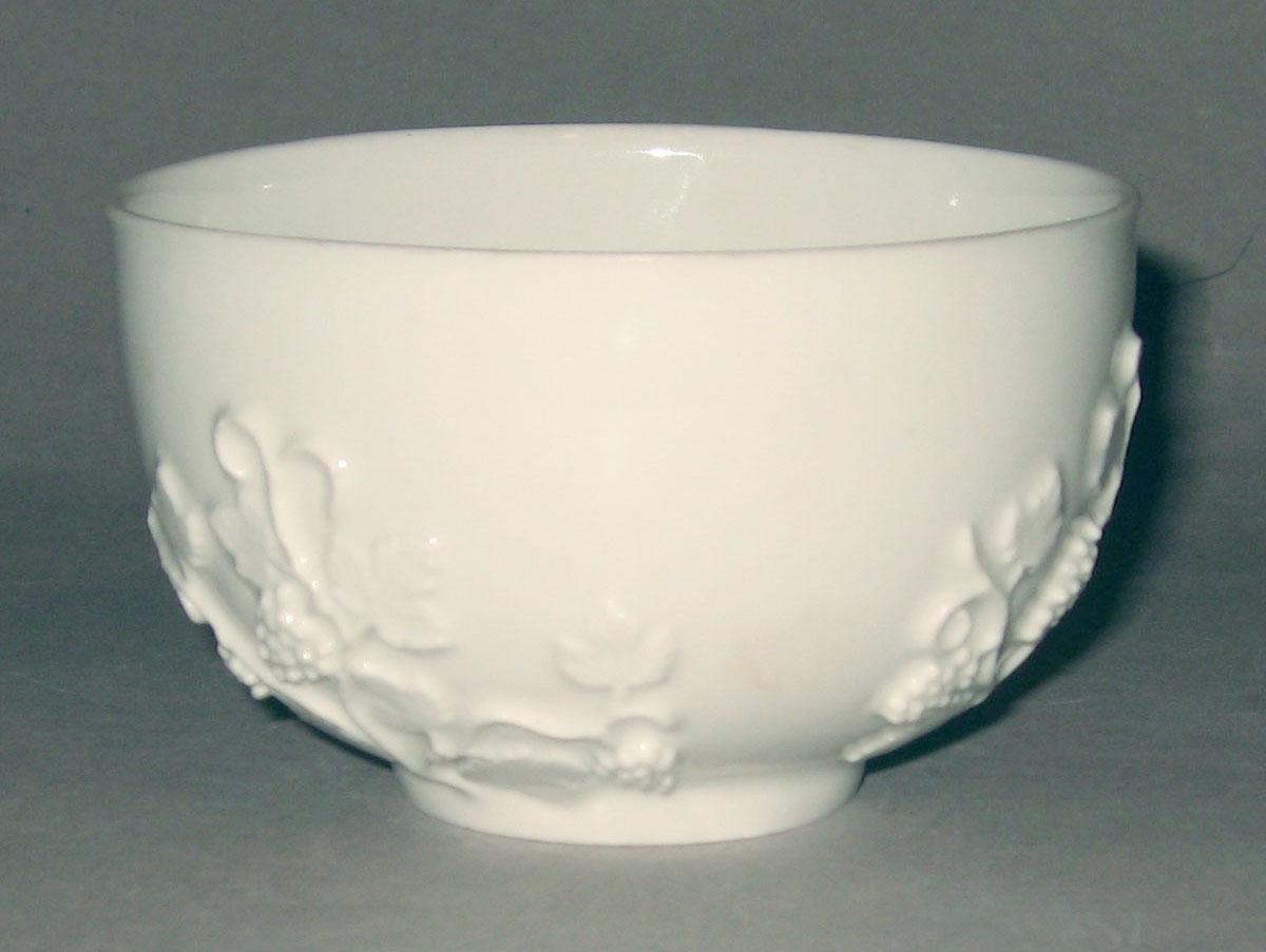 2001.0003.007 Porcelain teabowl
