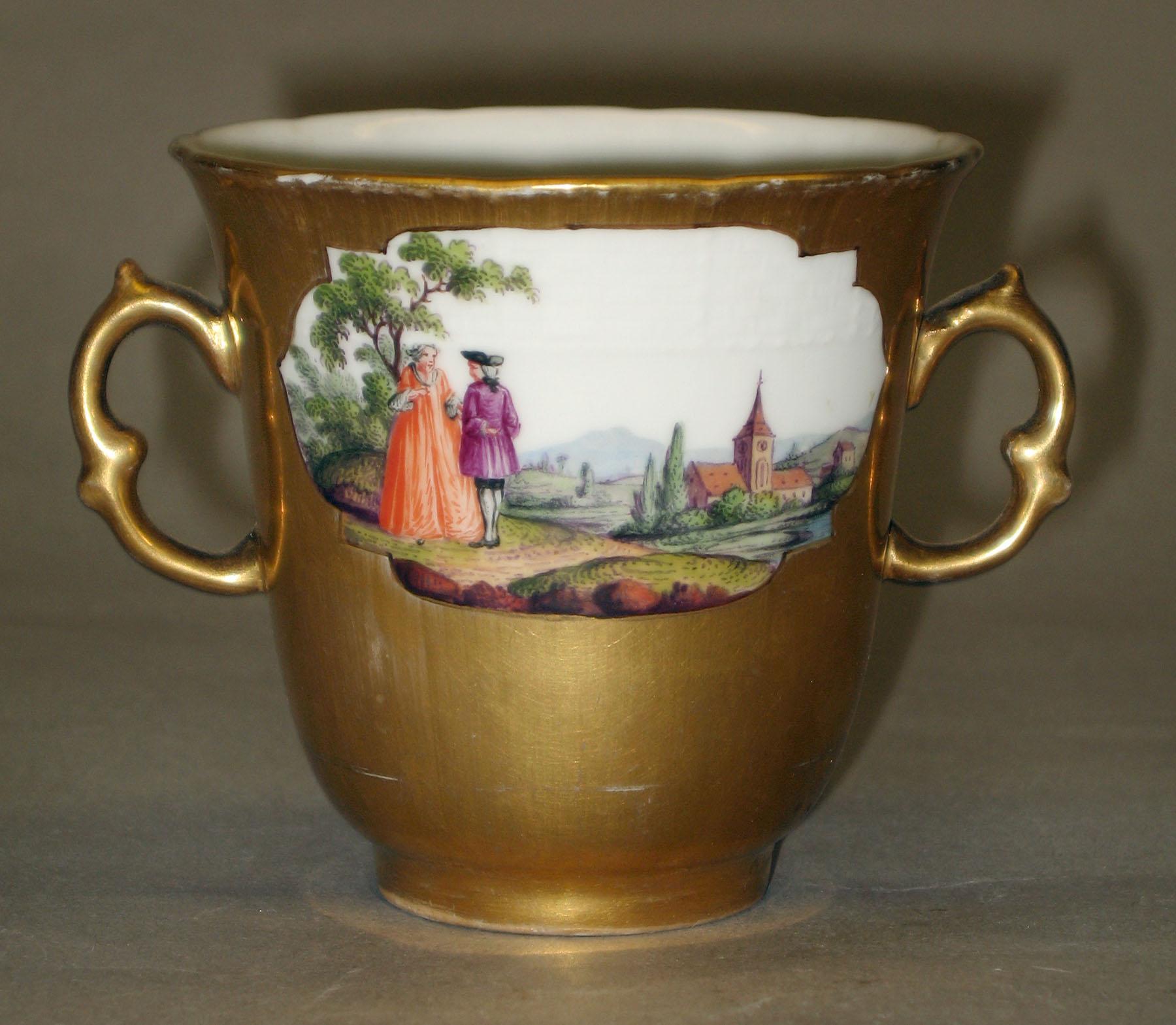 2001.0003.010.001 Berlin porcelain cup (side 2)