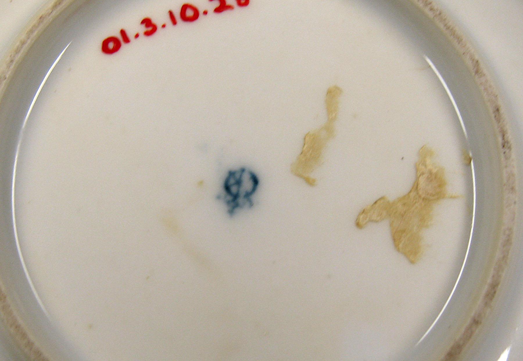 2001.0003.010.002 B Saucer (mark)