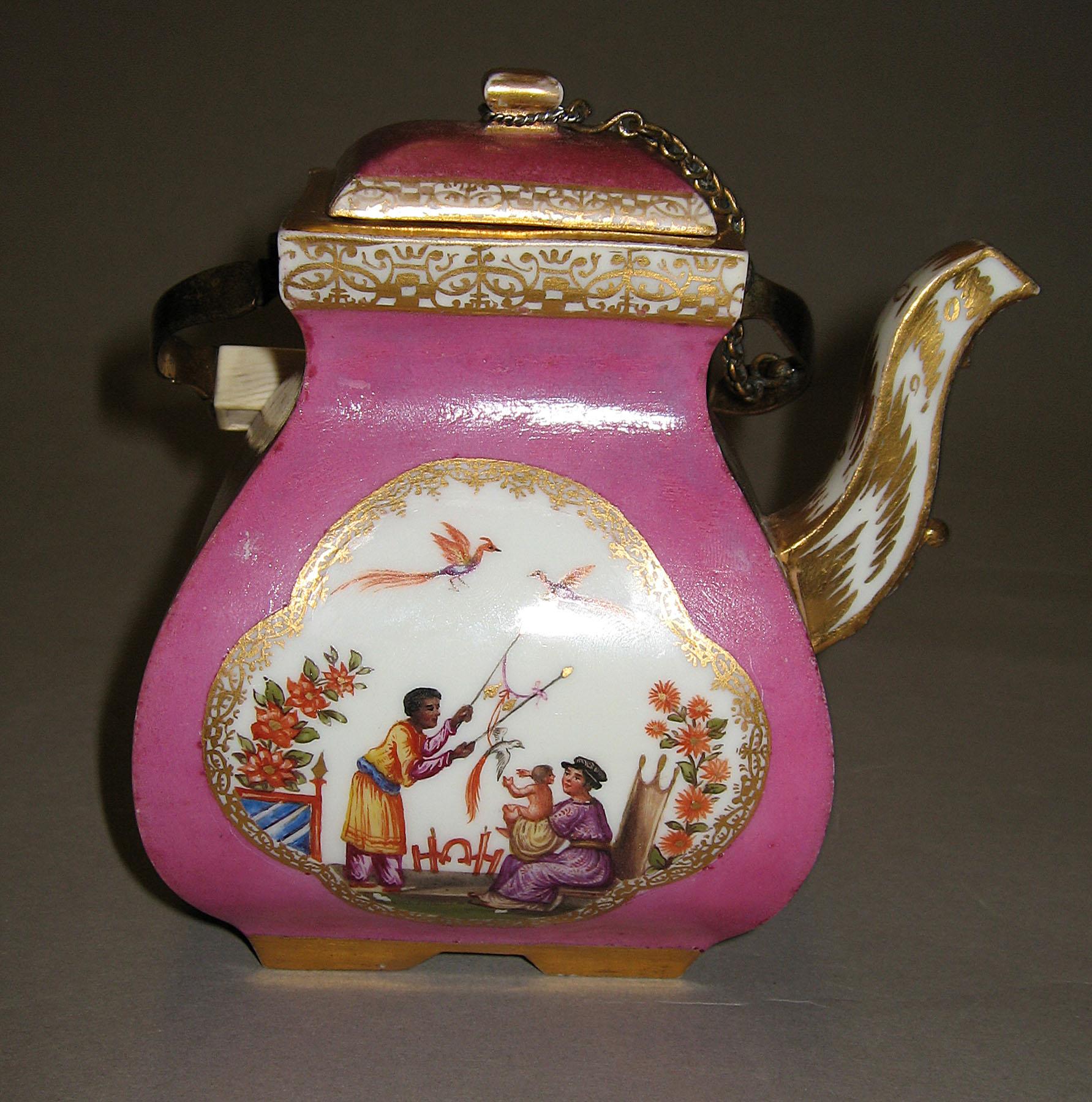 2001.0003.012 Teapot (side 2)