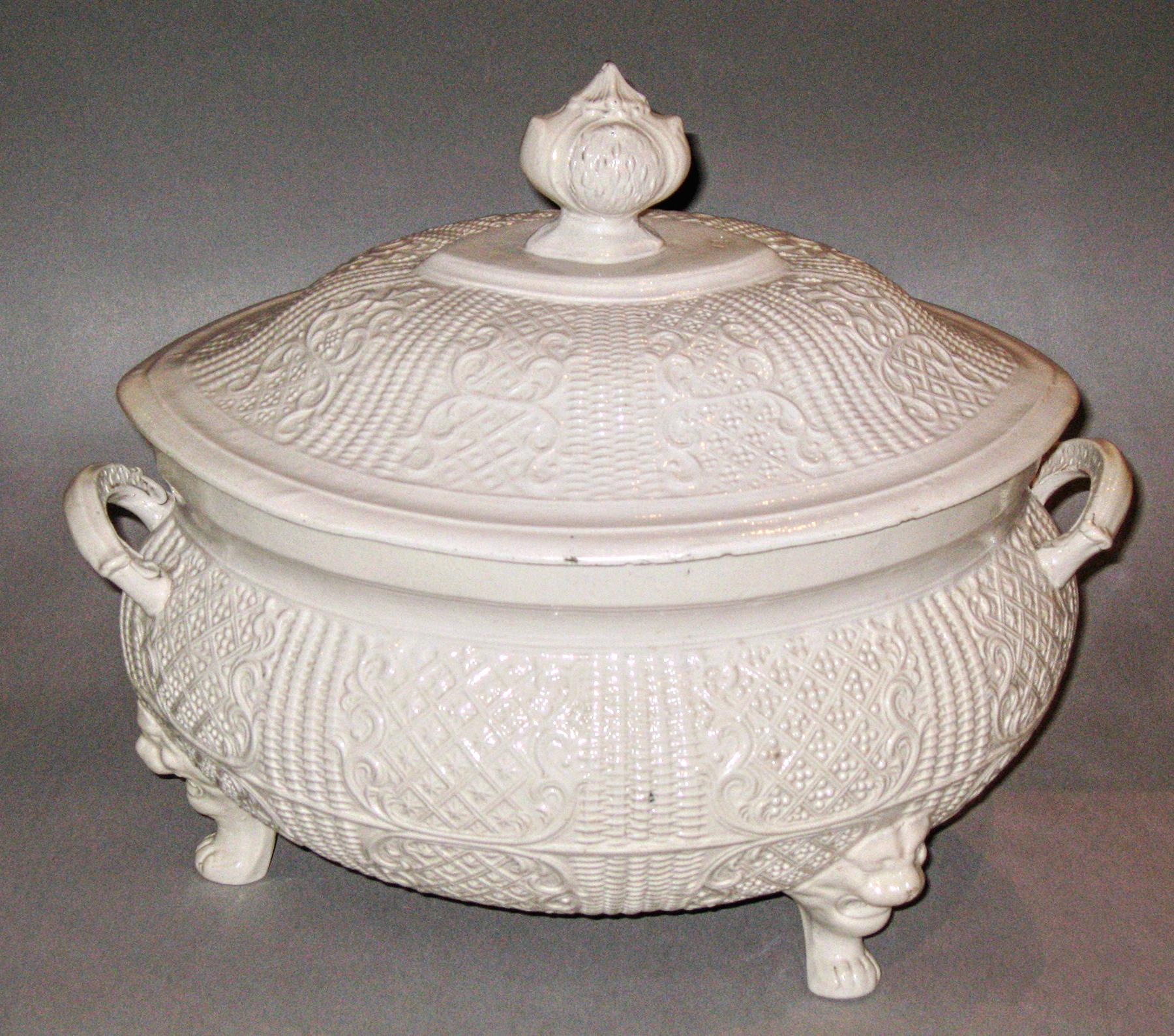 1958.0855 A, B Tureen