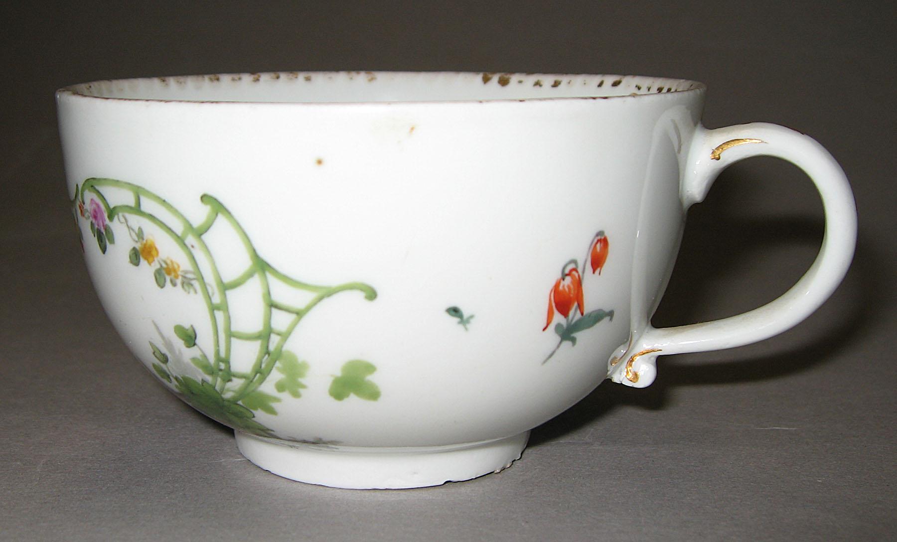 2001.0003.013 A Teacup