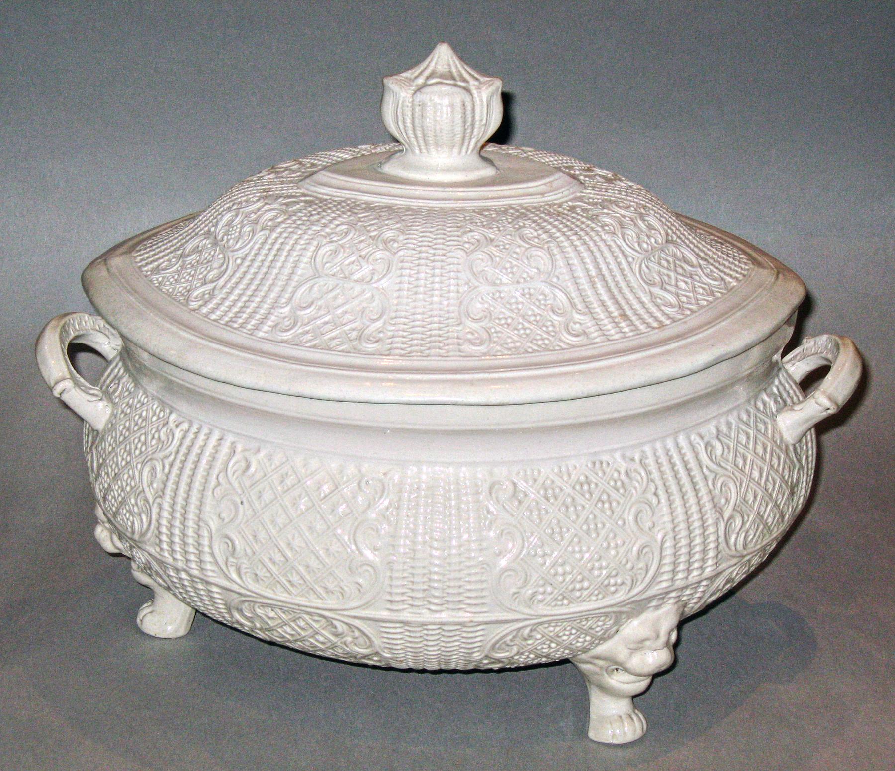 1958.0856 A, B Tureen