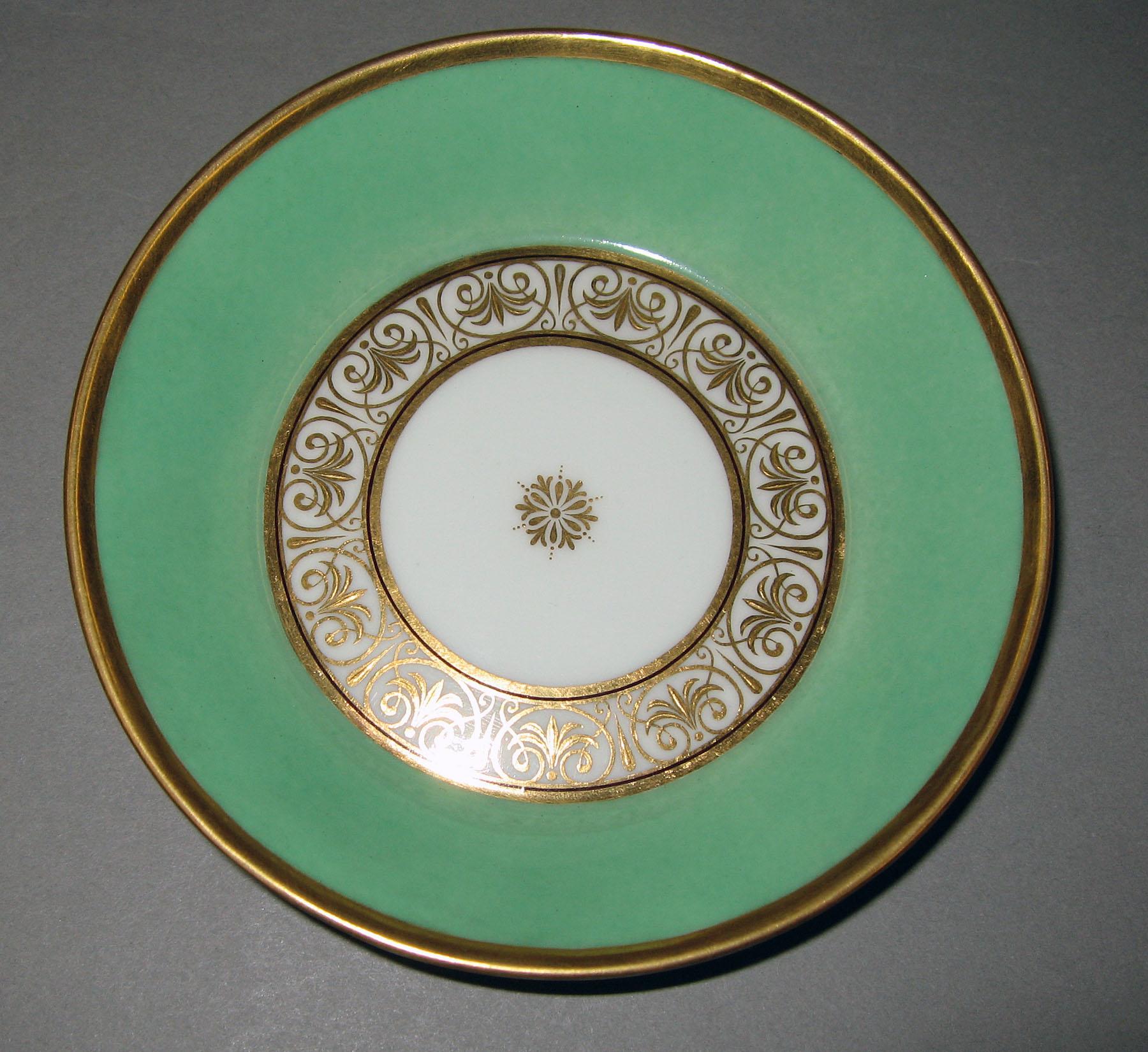 2001.0003.019.004 B Saucer