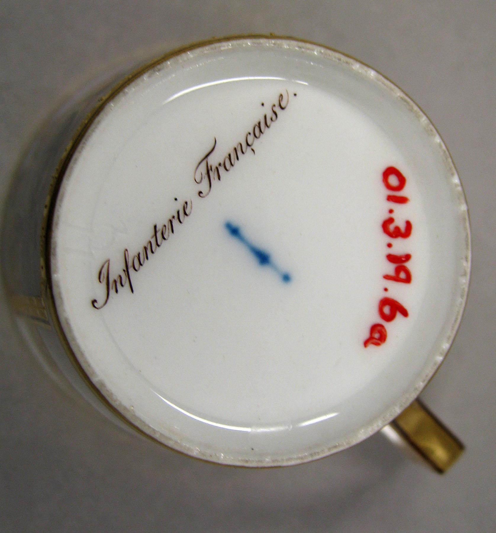 2001.0003.019.006 A Coffee cup (mark)