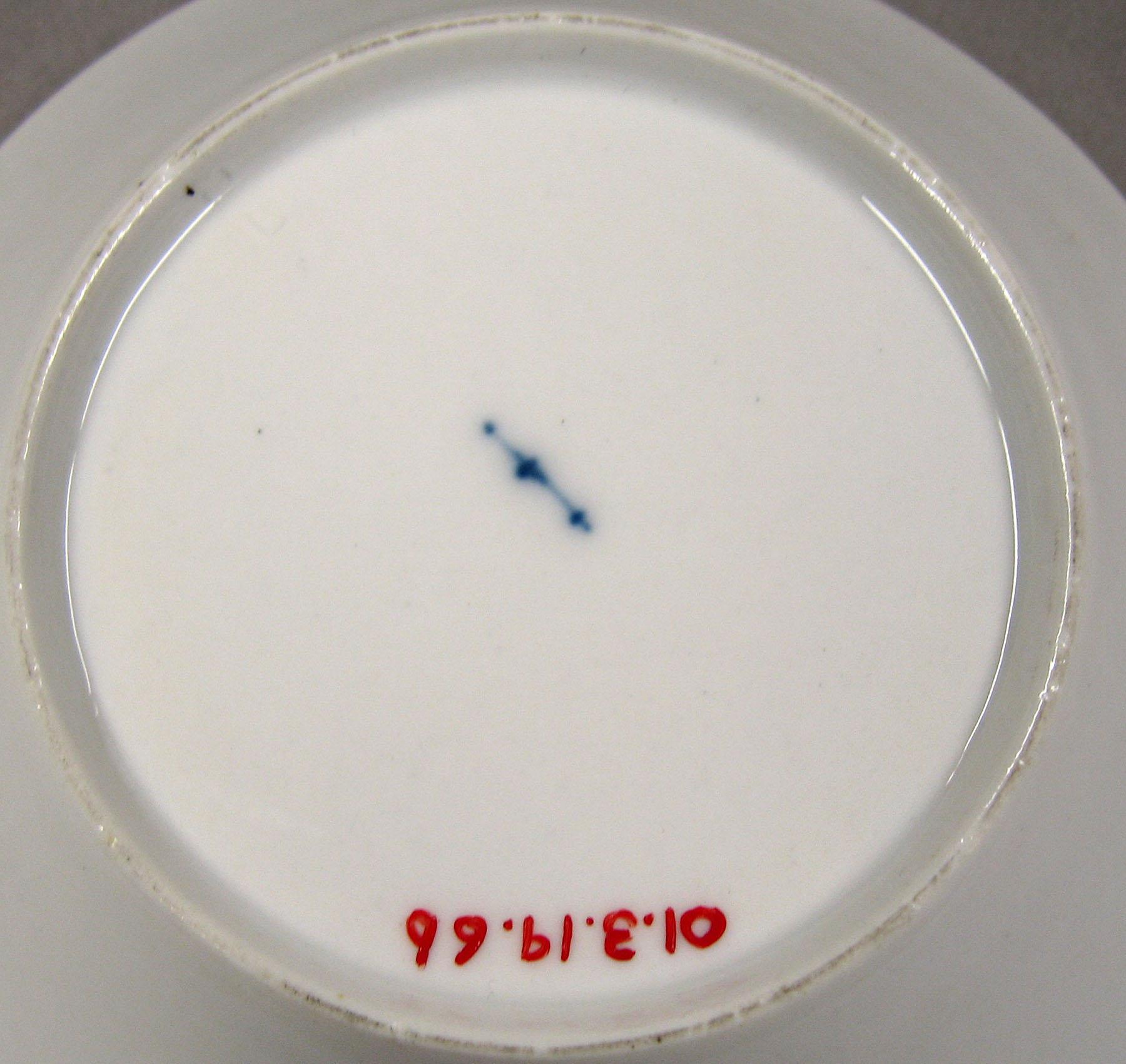2001.0003.019.006 B Saucer (mark)