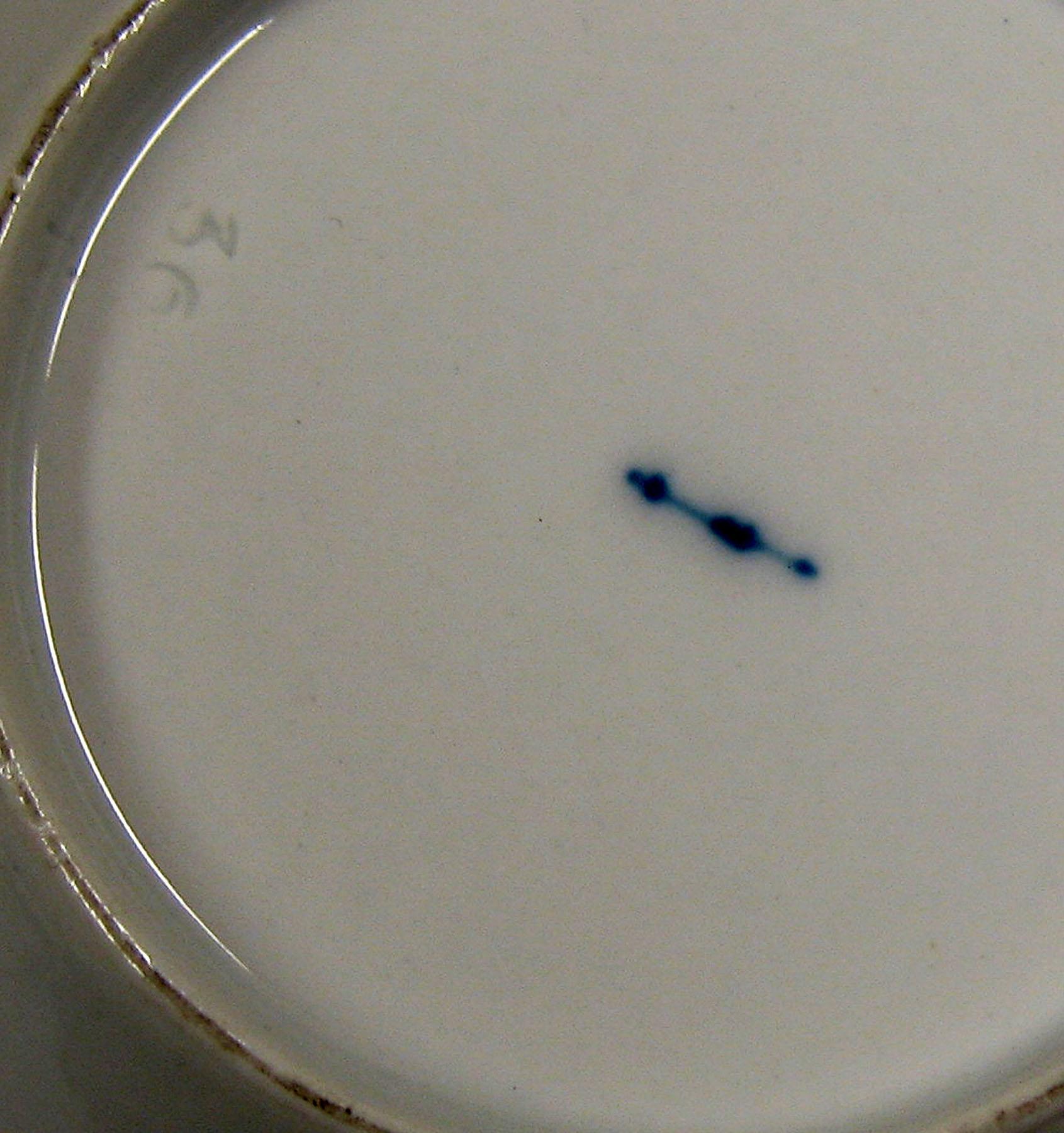 2001.0003.019.008 B Saucer (mark)