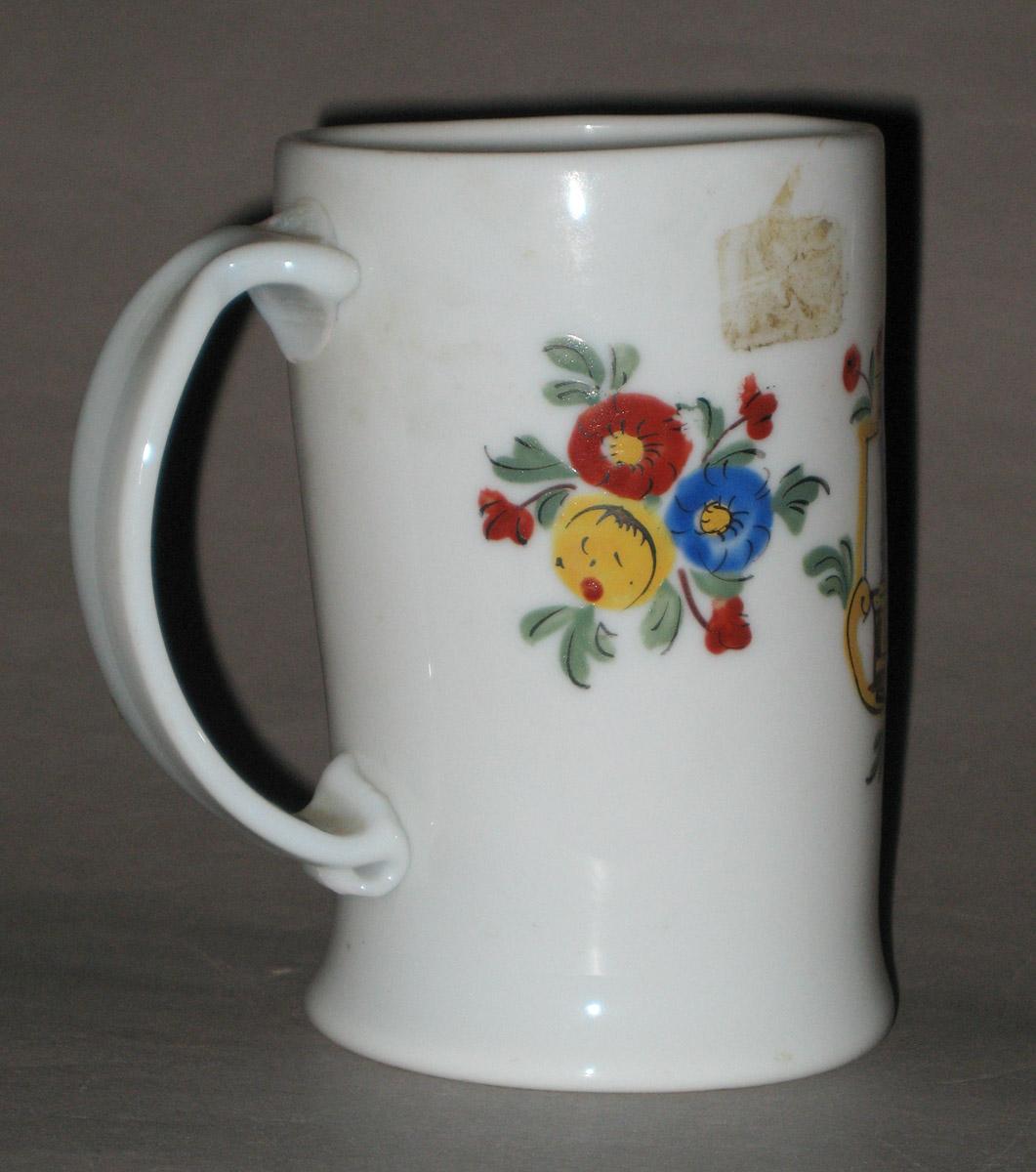 2001.0003.023 Glass mug (side 2)