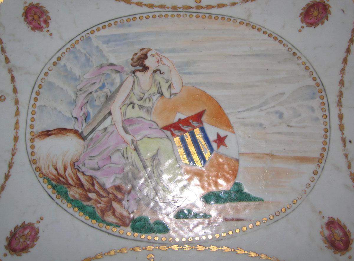 2001.0003.025 Porcelain platter detail 1