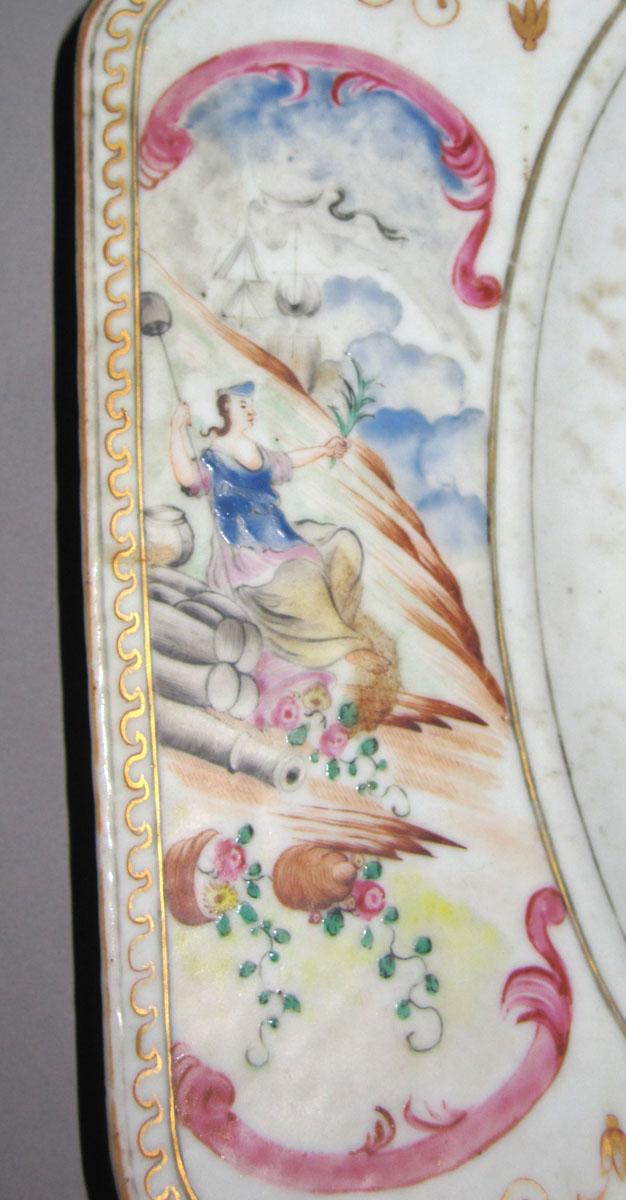 2001.0003.025 Porcelain platter detail 5