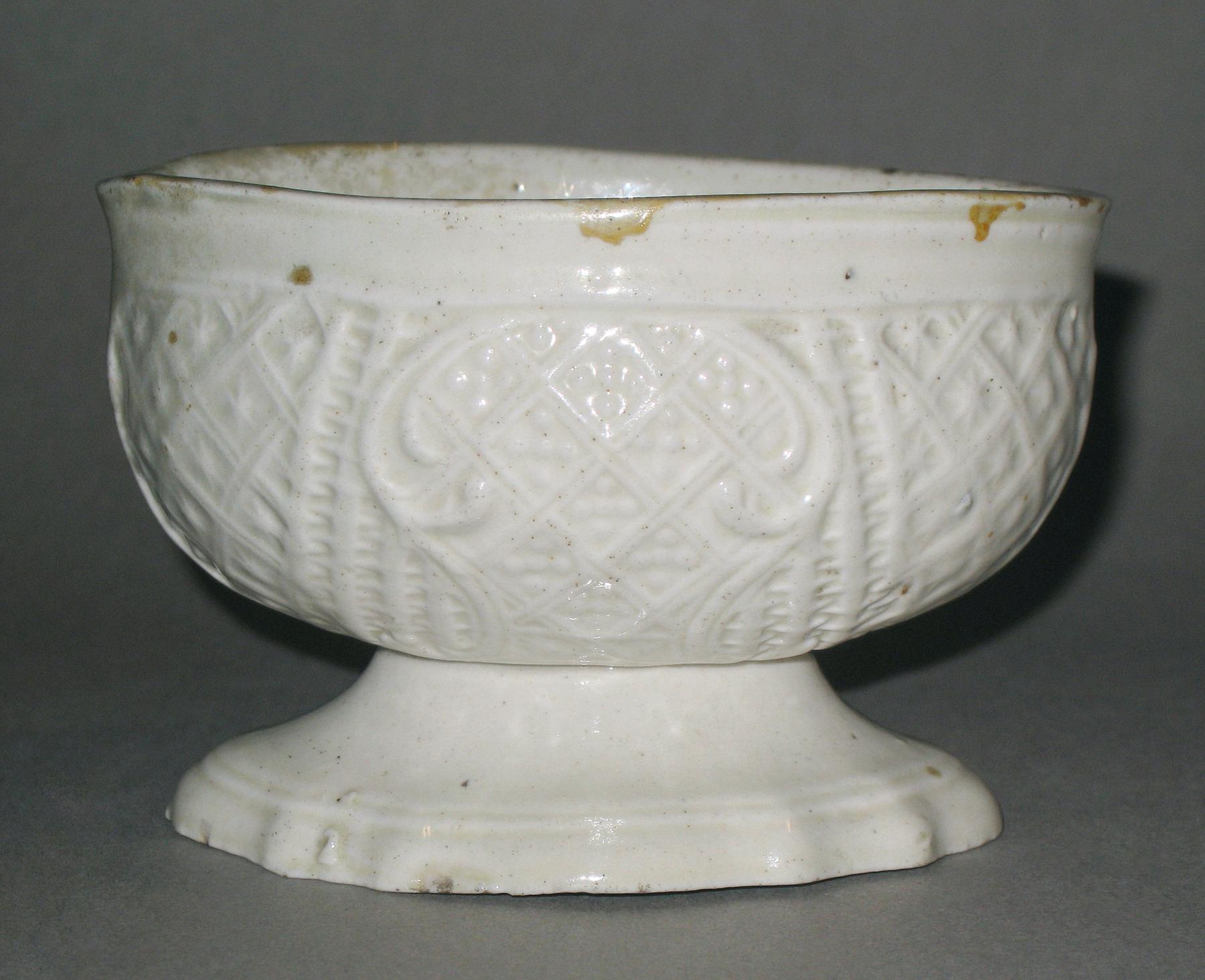1958.0859 Salt dish