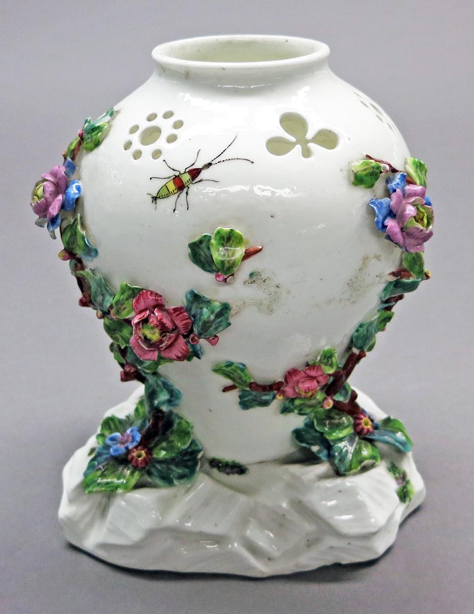 2001.0003.033 Flower container, vase side 2