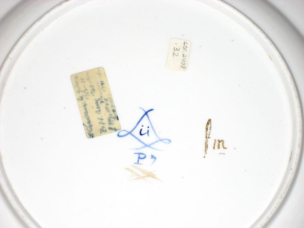 2001.0003.049 Plate, detail 1