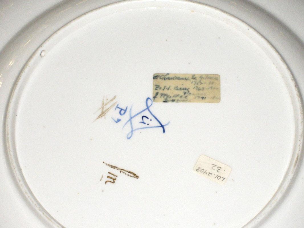 2001.0003.049 Plate, detail 2