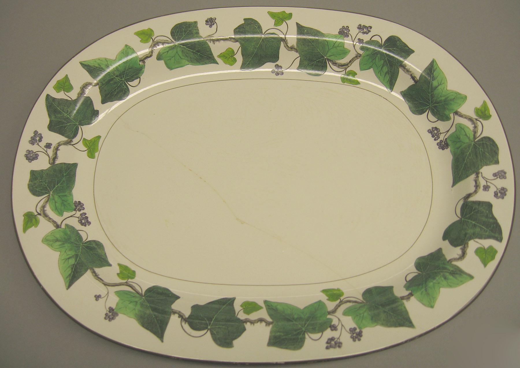2001.0006.003 Creamware dish