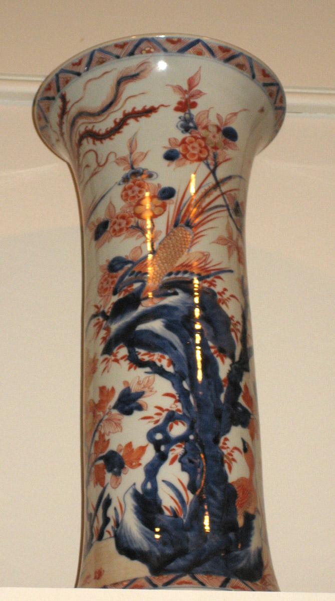 2001.0015.006.002 or.004 vase5 Flower container