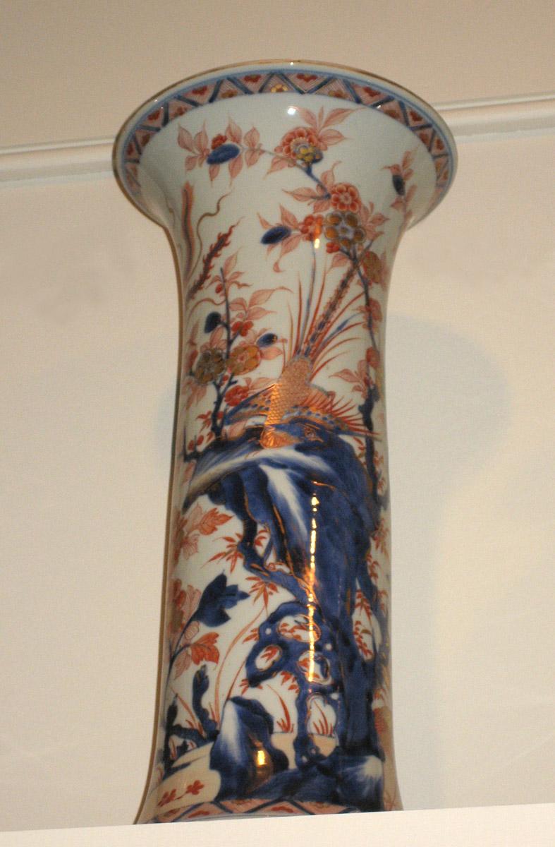 2001.0015.006.002 or.004 vase4 Flower container
