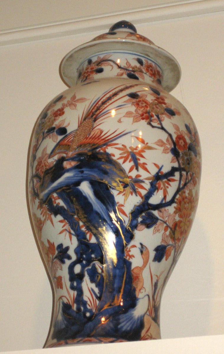 2001.0015.006.001, .003, or.005 vase1 Flower container