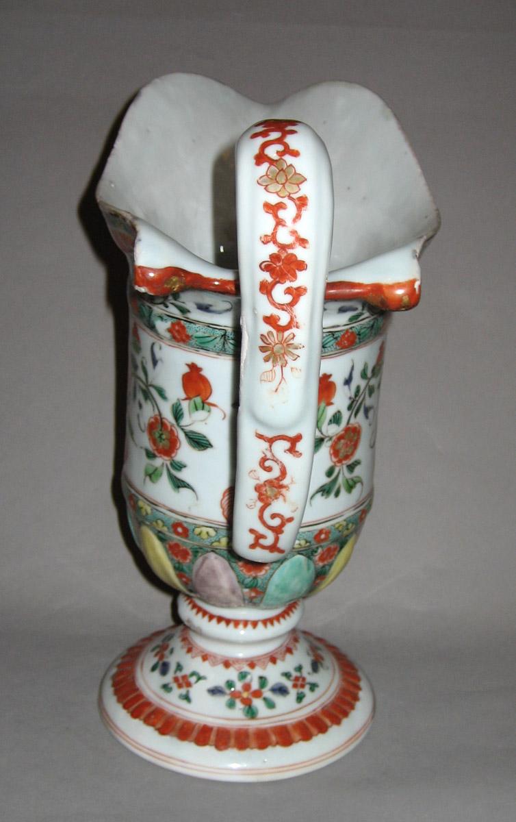 2001.0015.001 Jug handle