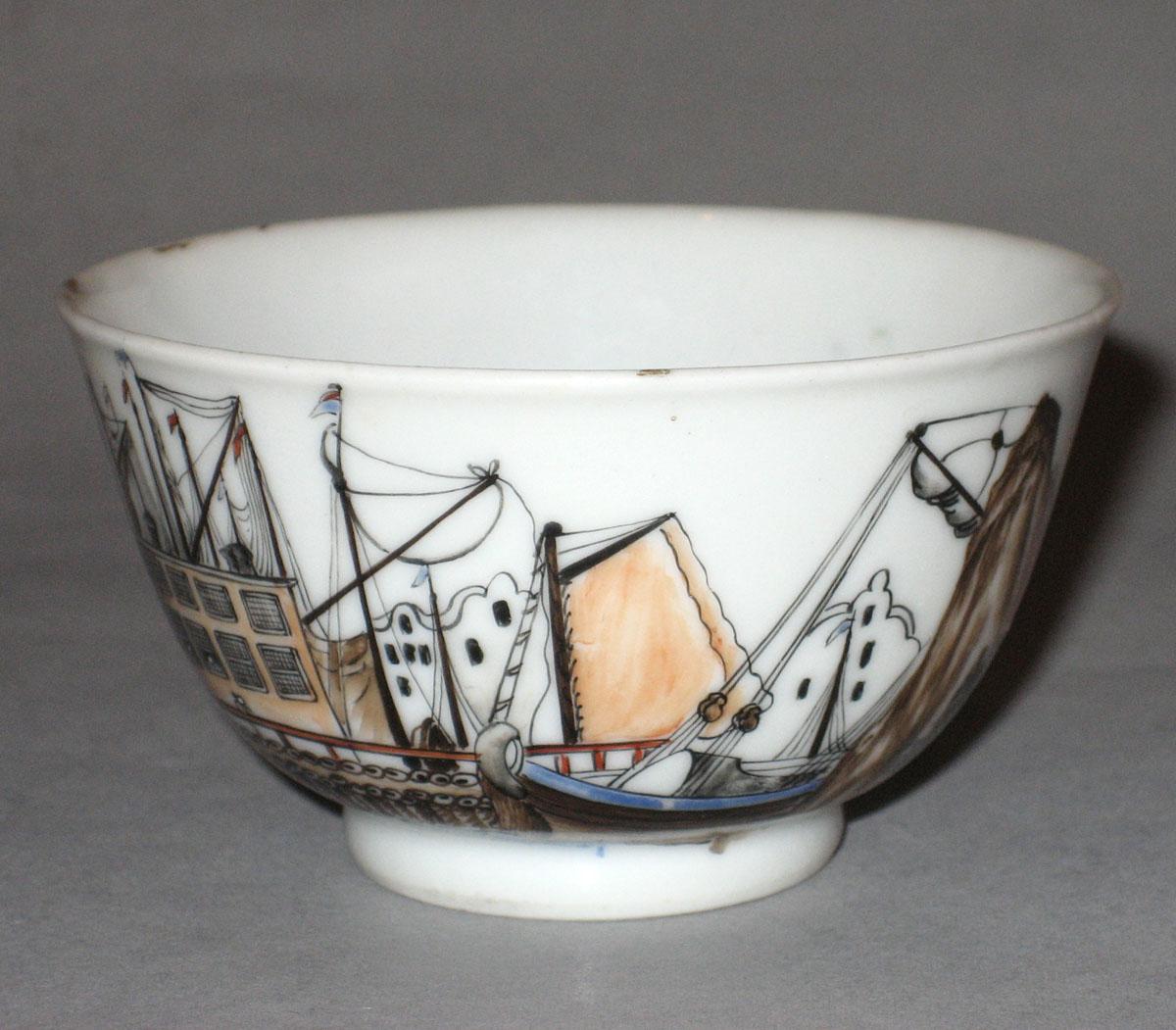 2001.0020.006 A Porcelain teabowl face 2