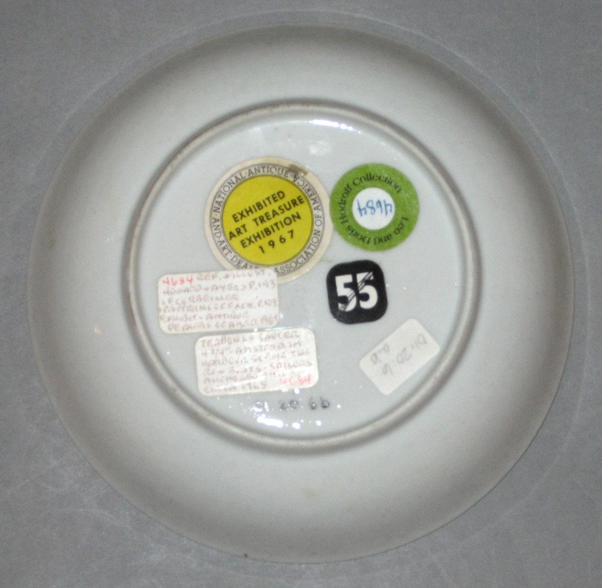 2001.0020.006 B Porcelain saucer underside