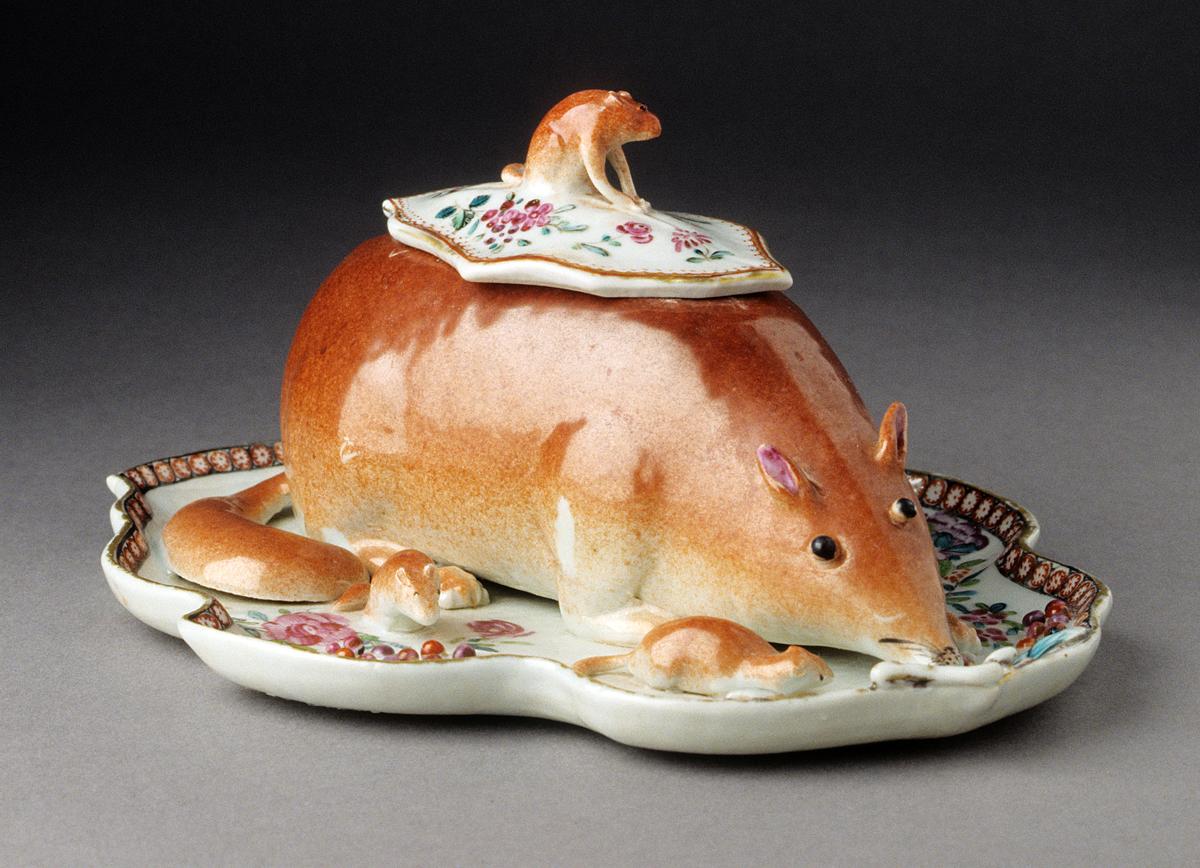2001.0020.015 A, B Tureen
