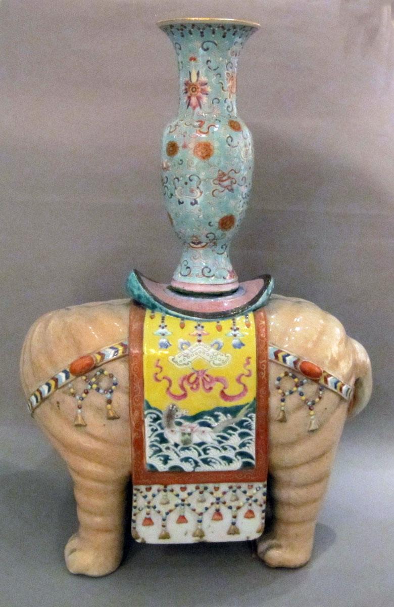 2001.0020.016.001 A,B Porcelain figure face 2