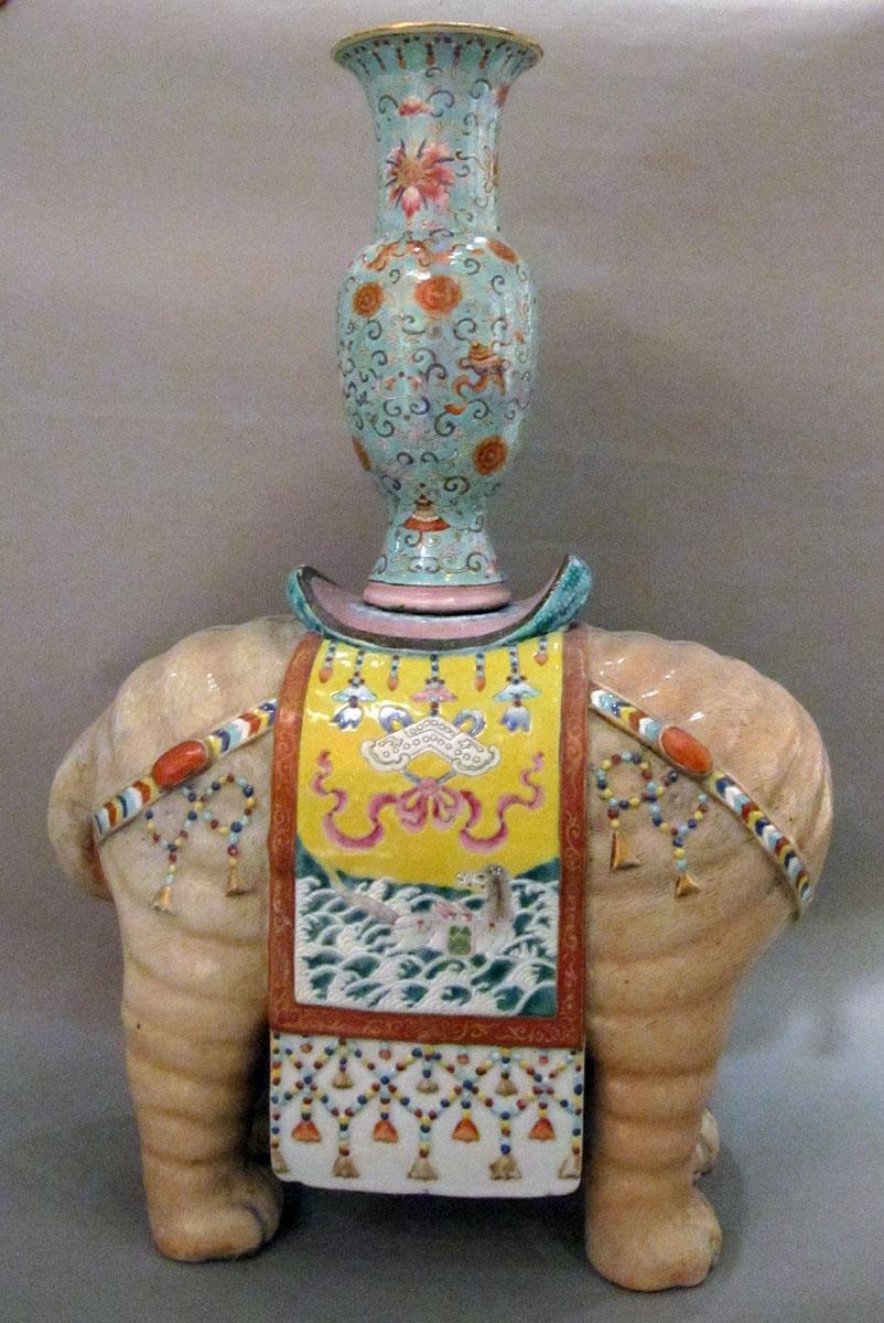 2001.0020.016.002 A,B Porcelain figure face 2