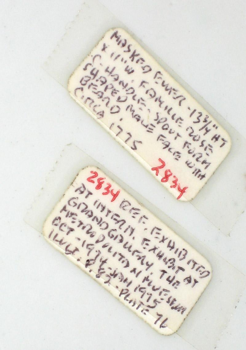 2001.0020.019 Jug tags