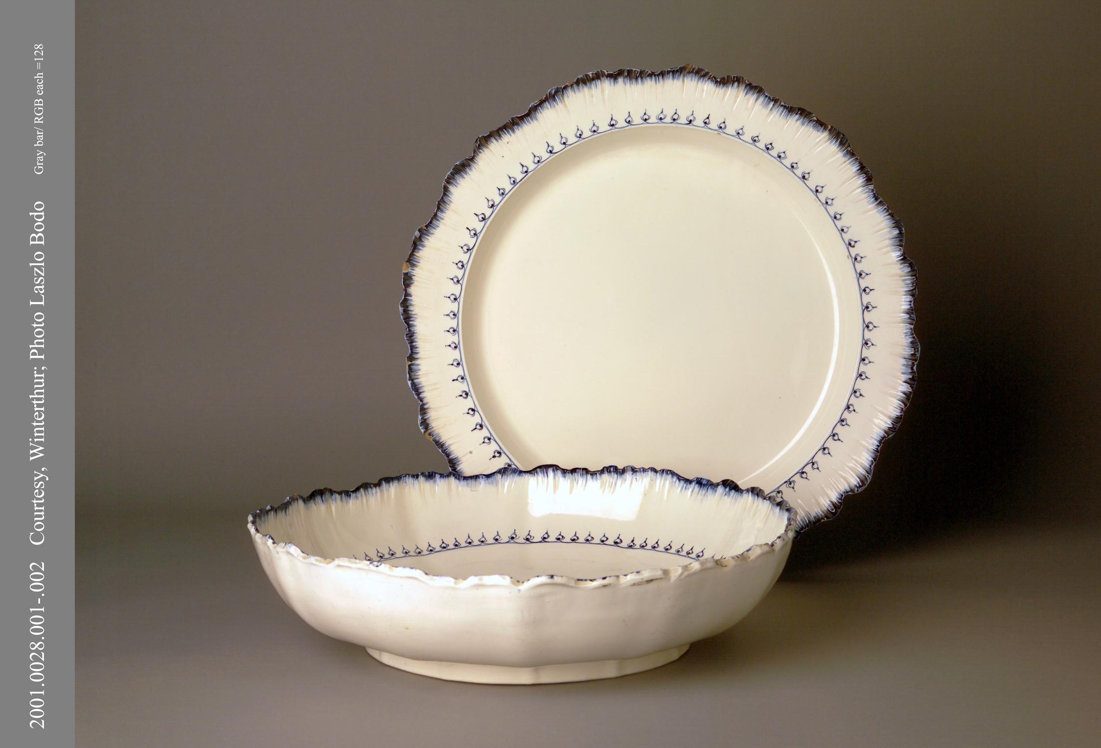 2001.0028.001, .002 Pearlware bowl and stand