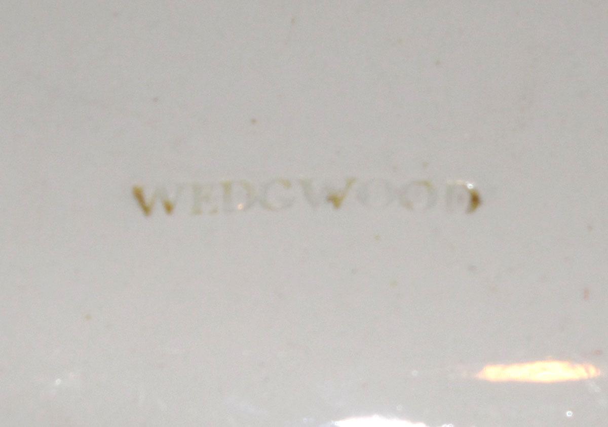 2001.0028.002 Pearlware dish mark