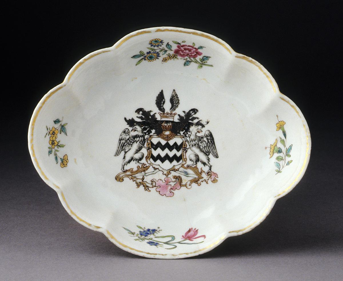 2001.0029.004 Dish