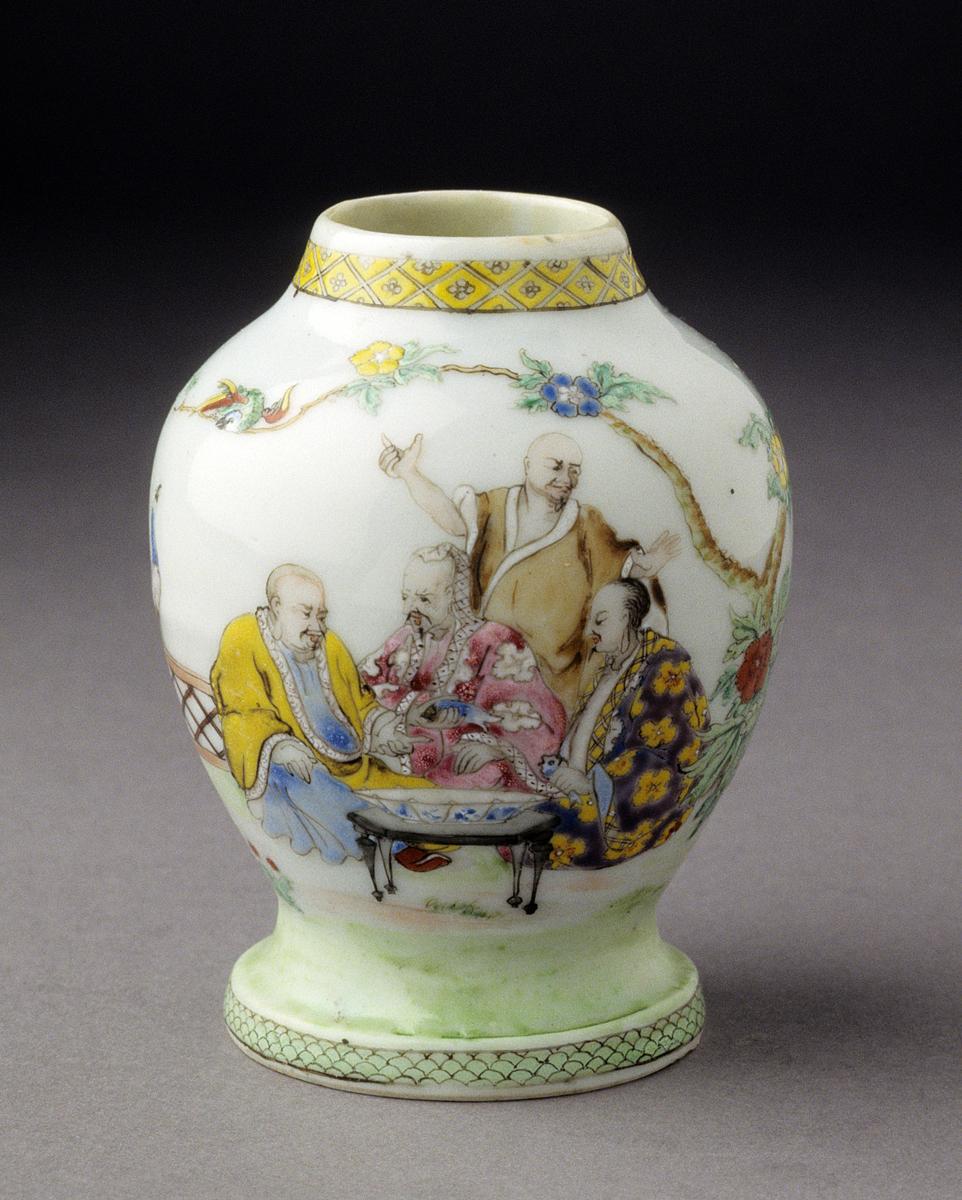 2001.0029.009 Porcelain tea cannister