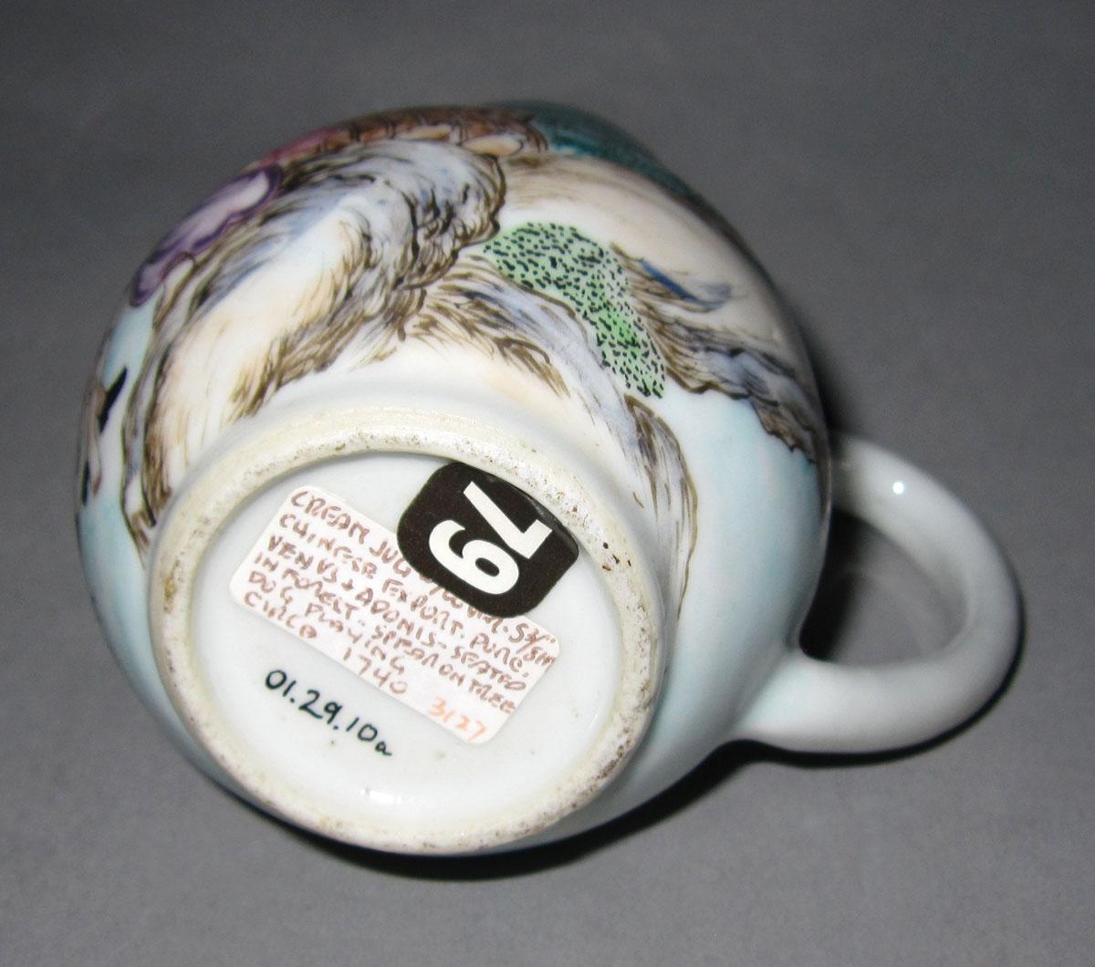 2001.0029.010 A Porcelain cream or milk jug underside