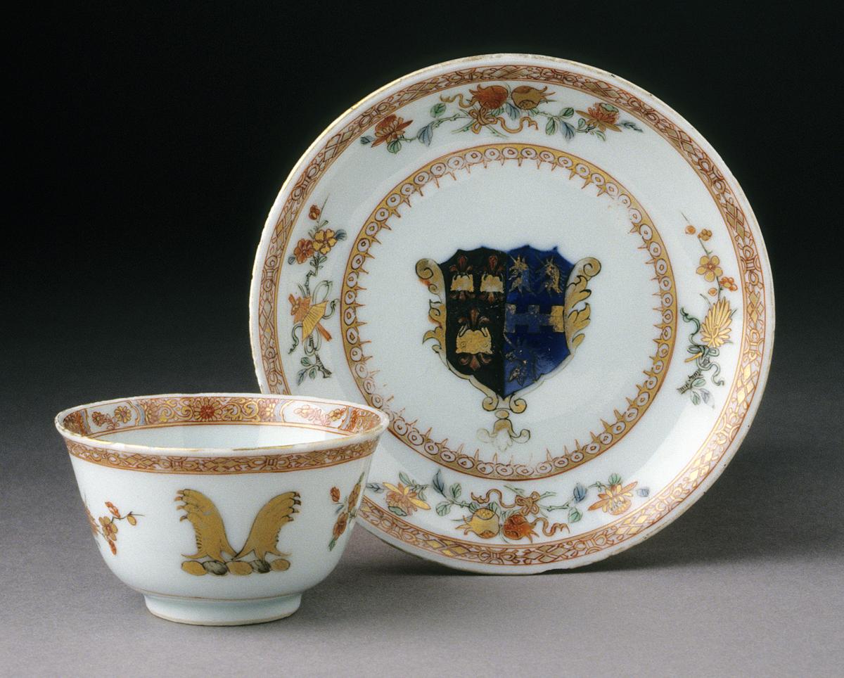 2001.0029.013.002 A, B Teabowl and Saucer