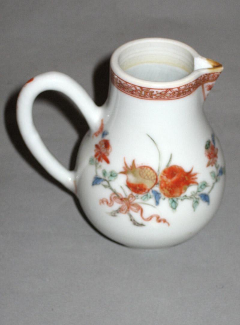 2001.0029.014 Jug view2
