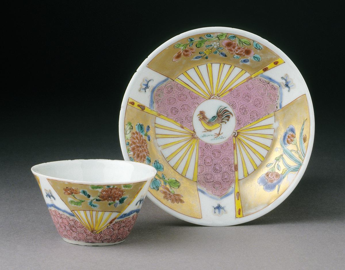 2001.0029.015 A, B Teabowl and Saucer