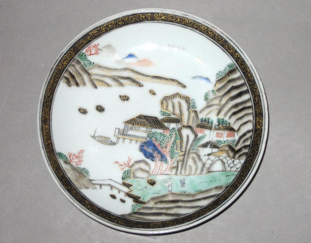 2001.0029.016b Saucer