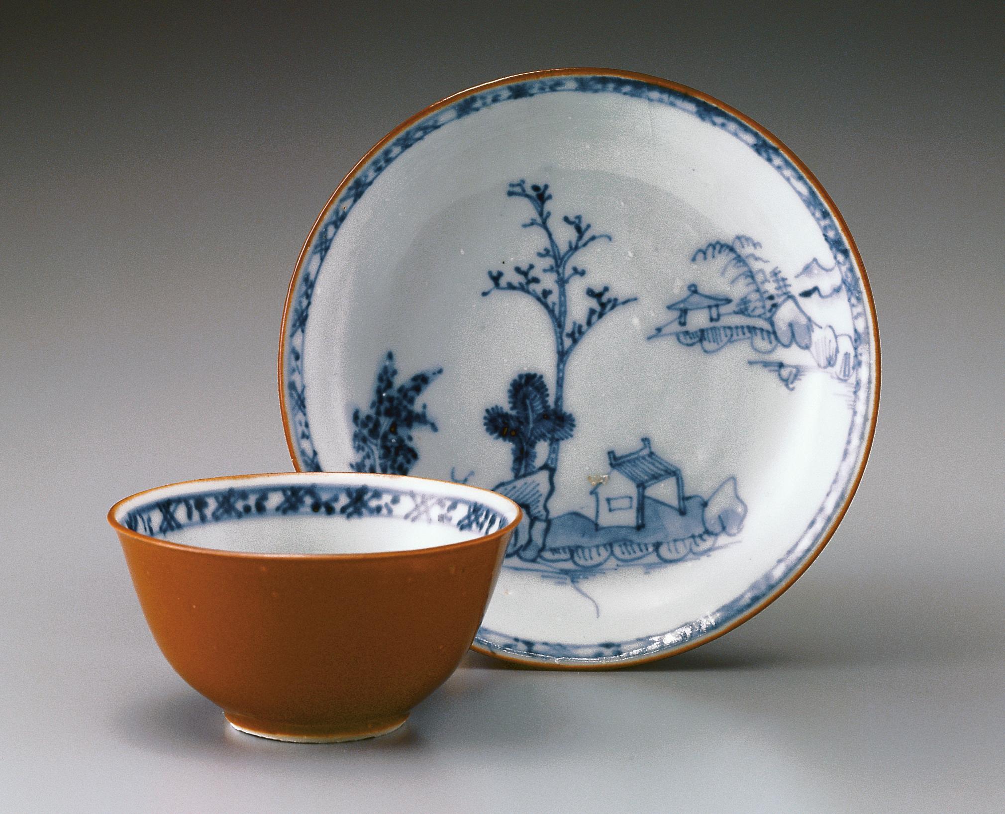 2001.0029.017 A, B Teabowl and Saucer