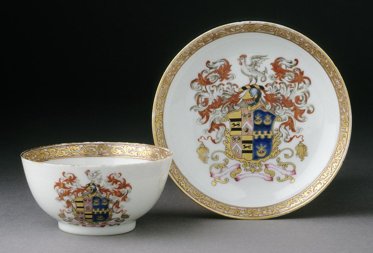2001.0029.019 A, B Teabowl and Saucer