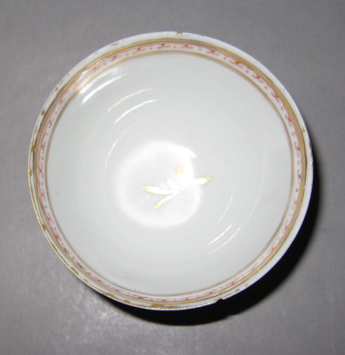 2001.0029.020 A Porcelain teabowl top