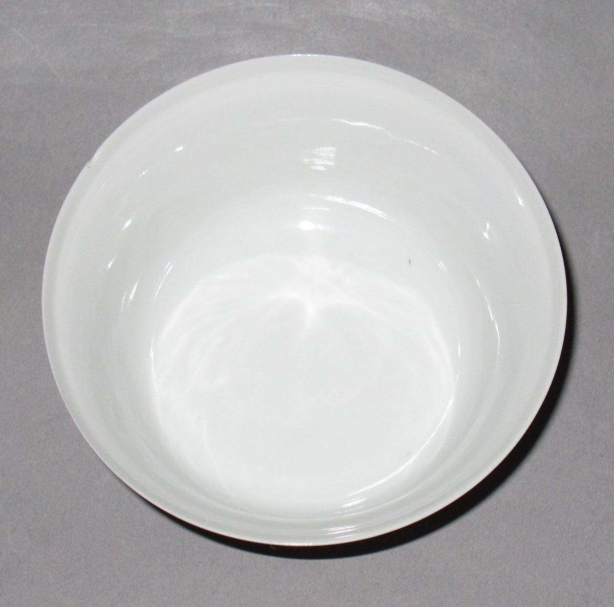2001.0029.024.001 A Porcelain bowl top