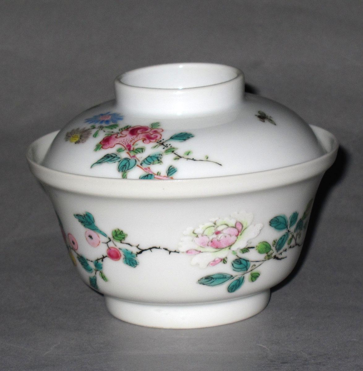 2001.0029.024.002 A,B Porcelain bowl