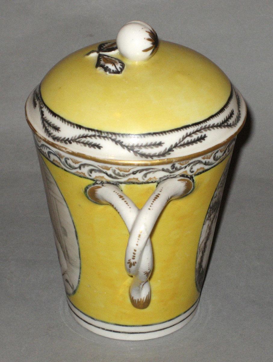 2001.0029.027 A,B Porcelain cup handle